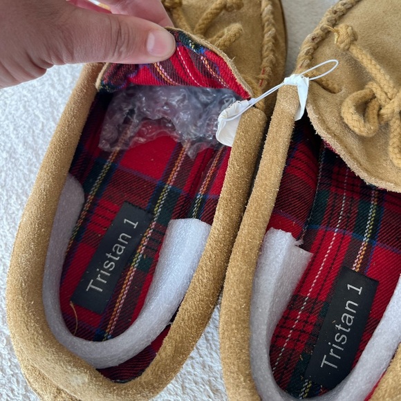NWT Genuine Suede Moccasin Slippers 7 - Picture 10 of 14